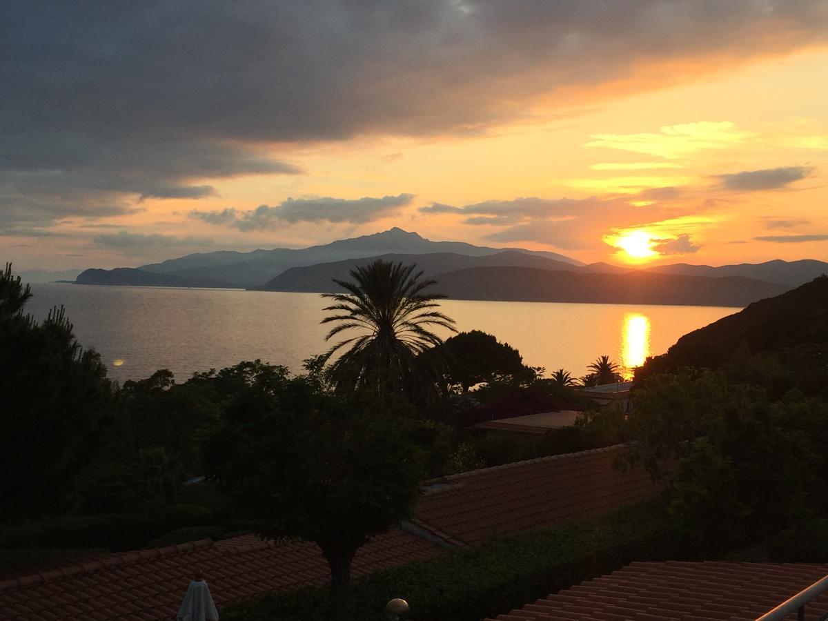 Residential Hotel Villaggio Innamorata Capoliveri Kültér fotó